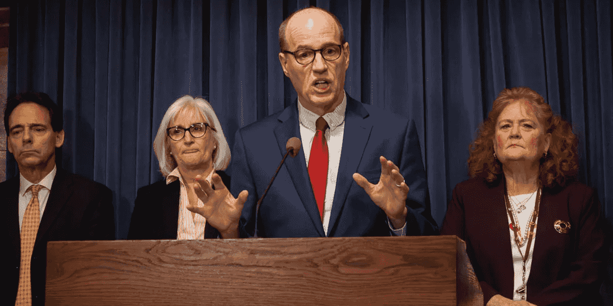 Senate Democrats introduce bills to regulate artificial inte... - The Breeze Courier