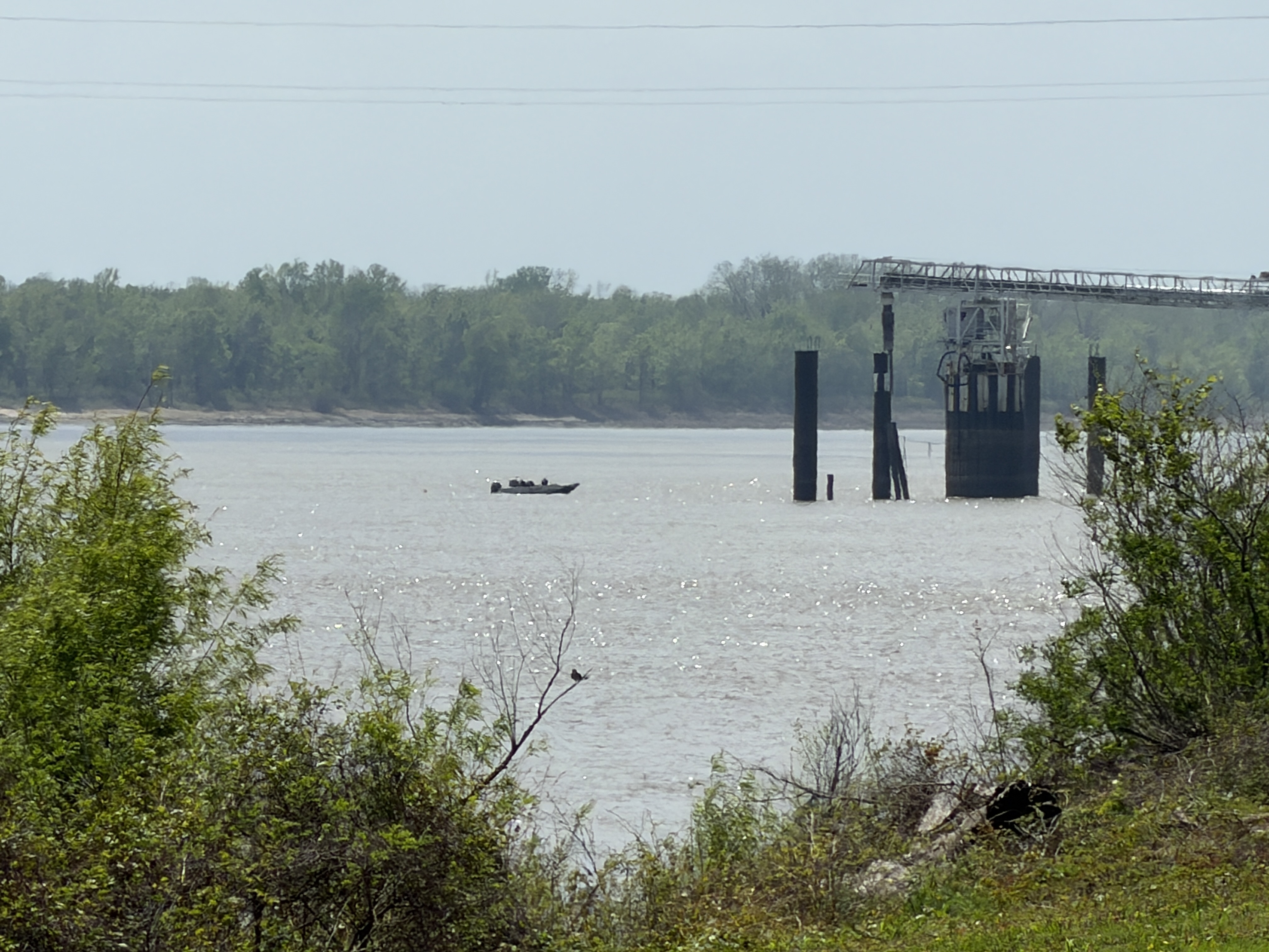 Authorities still searching for man in Mississippi River who