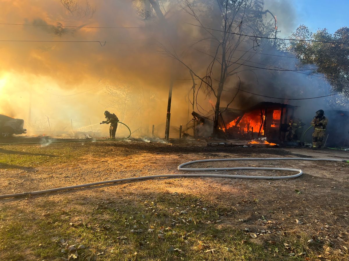 Natchez Fire Department battles Cedar Lane shed fire; no inj...