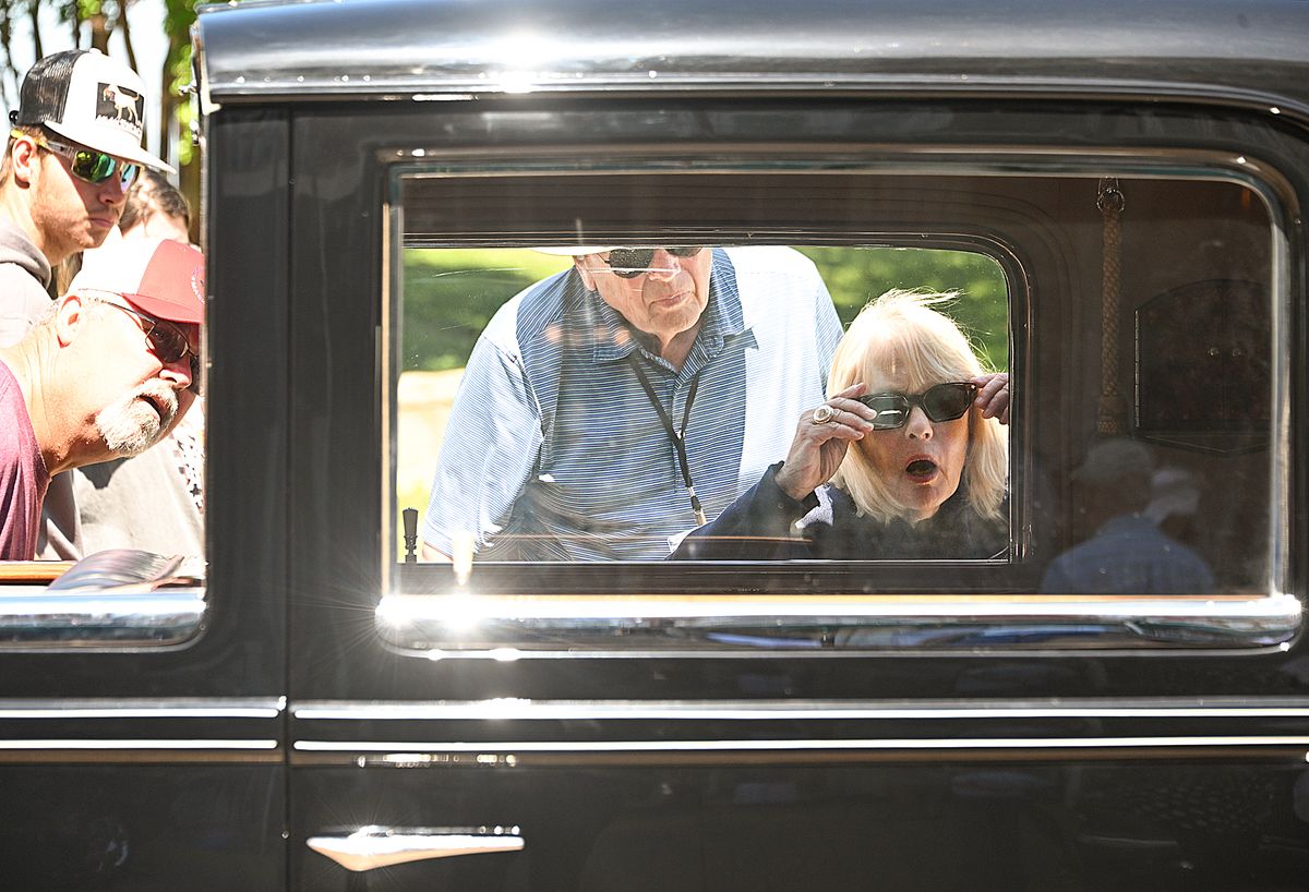 Natchez Concours d'Elegance car show draws crowds to see stunning line up