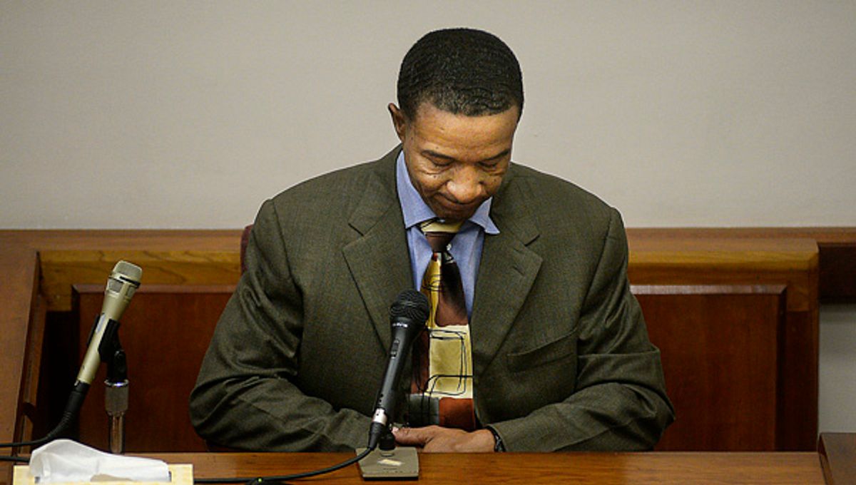 Murder trial ends in a hung jury