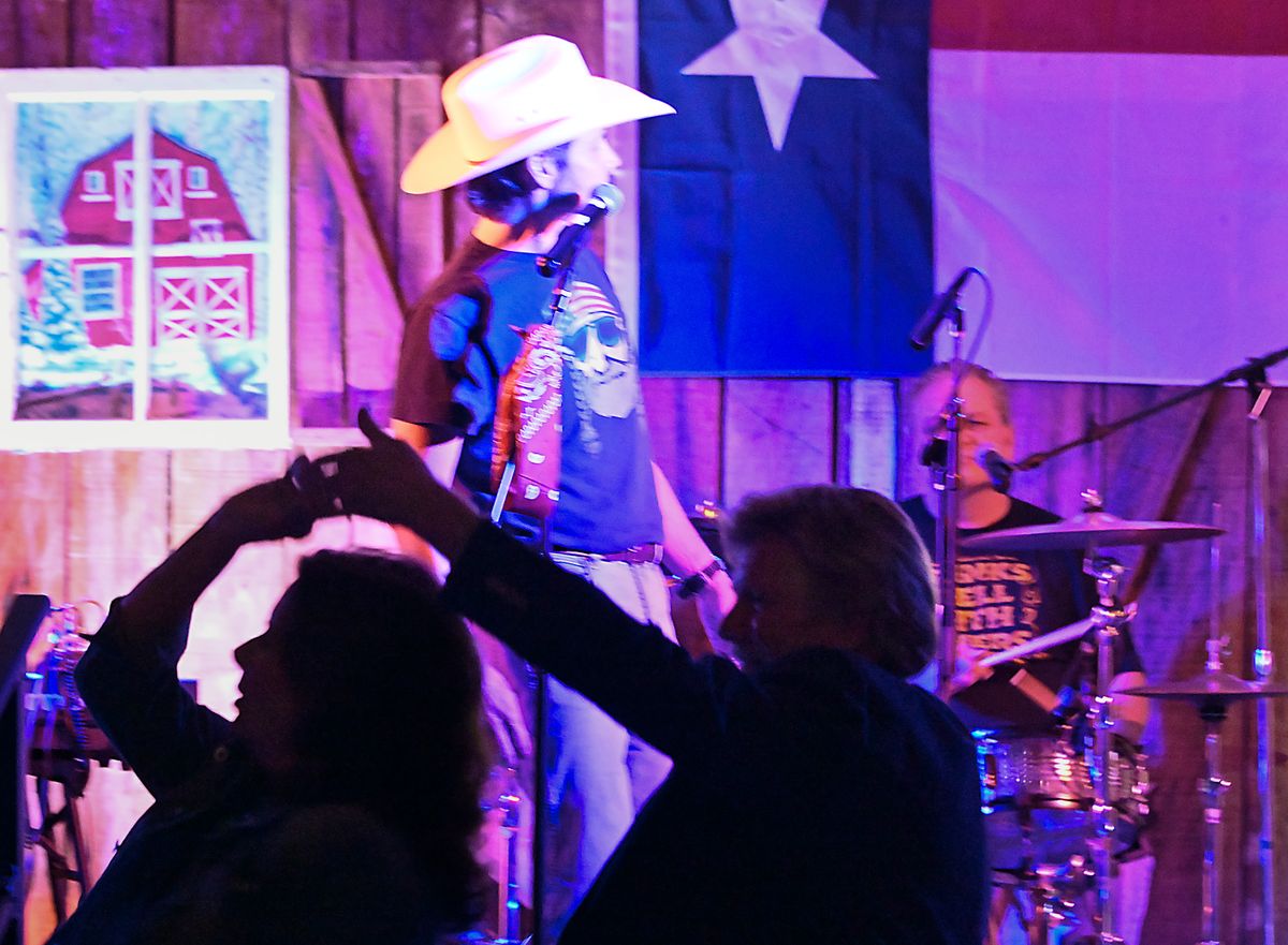 Willie Nelson tribute band brings outlaw country to the Natchez Festival of Music