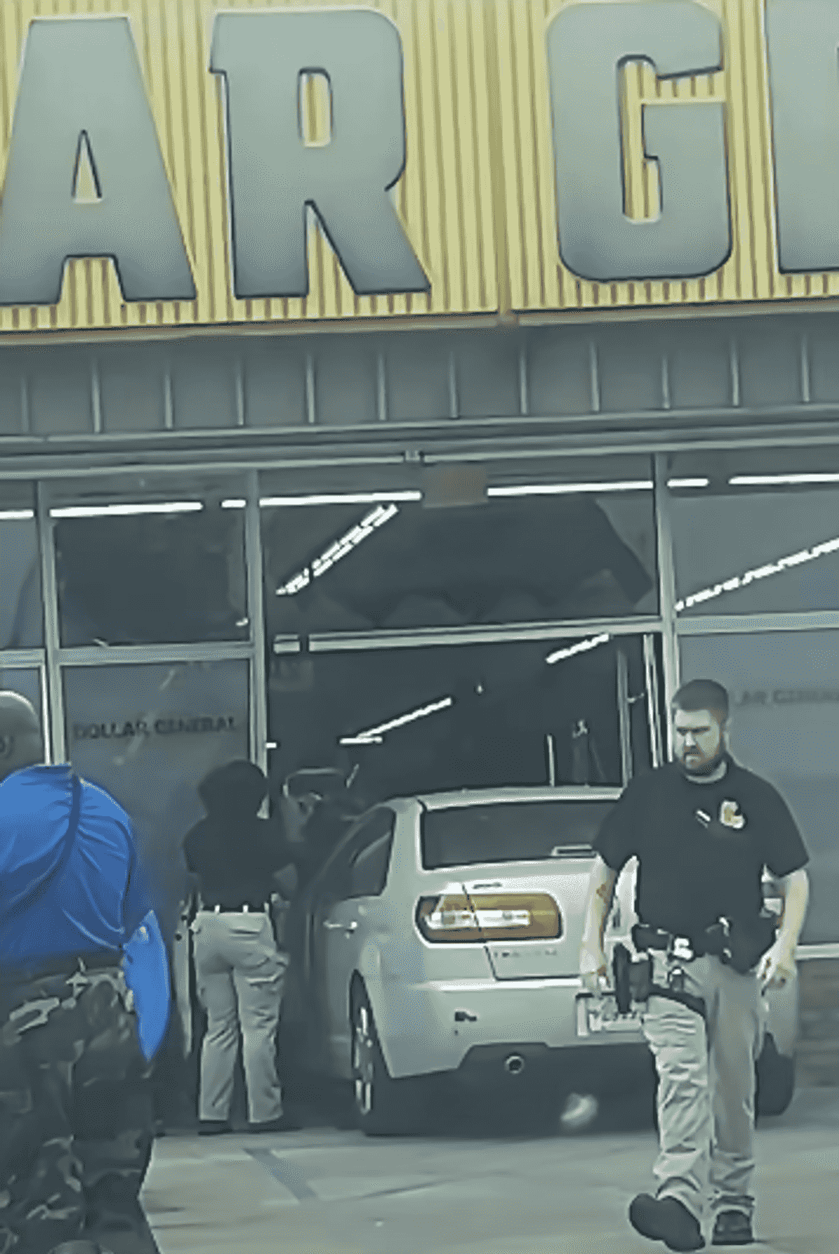 Car crashes into Dollar General store in Ferriday