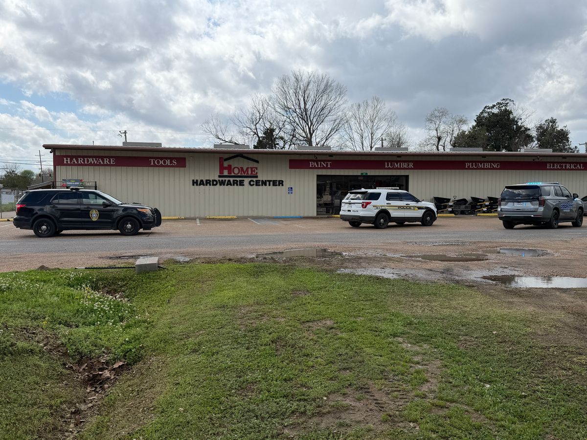 Business continues at Ferriday Home Hardware after gunshots reported near Texas Avenue