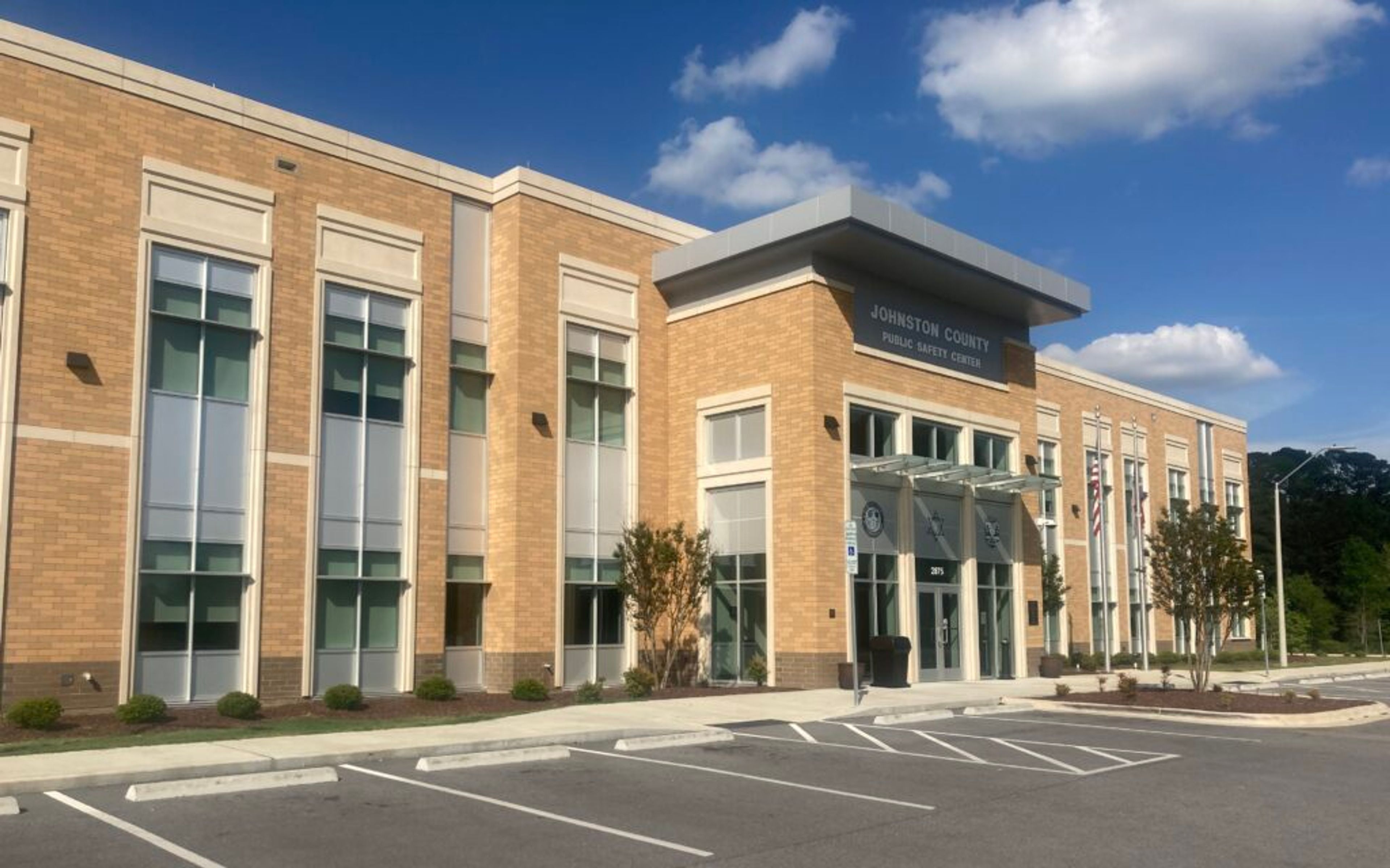 Commissioners debate function vs. flair in building plans