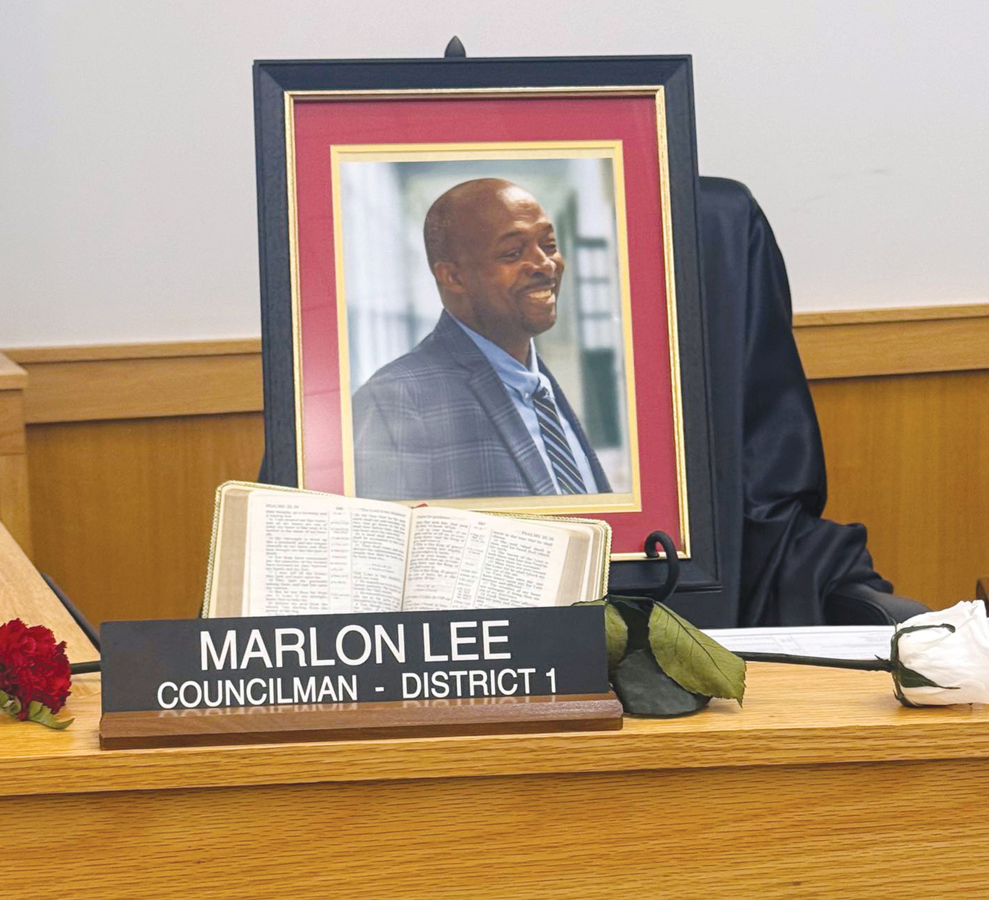 Mayor promises transparency in filling vacant Smithfield seat