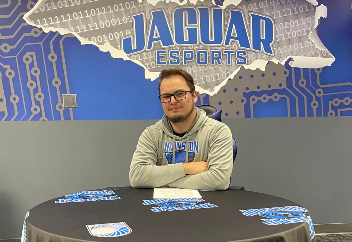 Jc Racing Esports JCC esports player signs NIL agreement