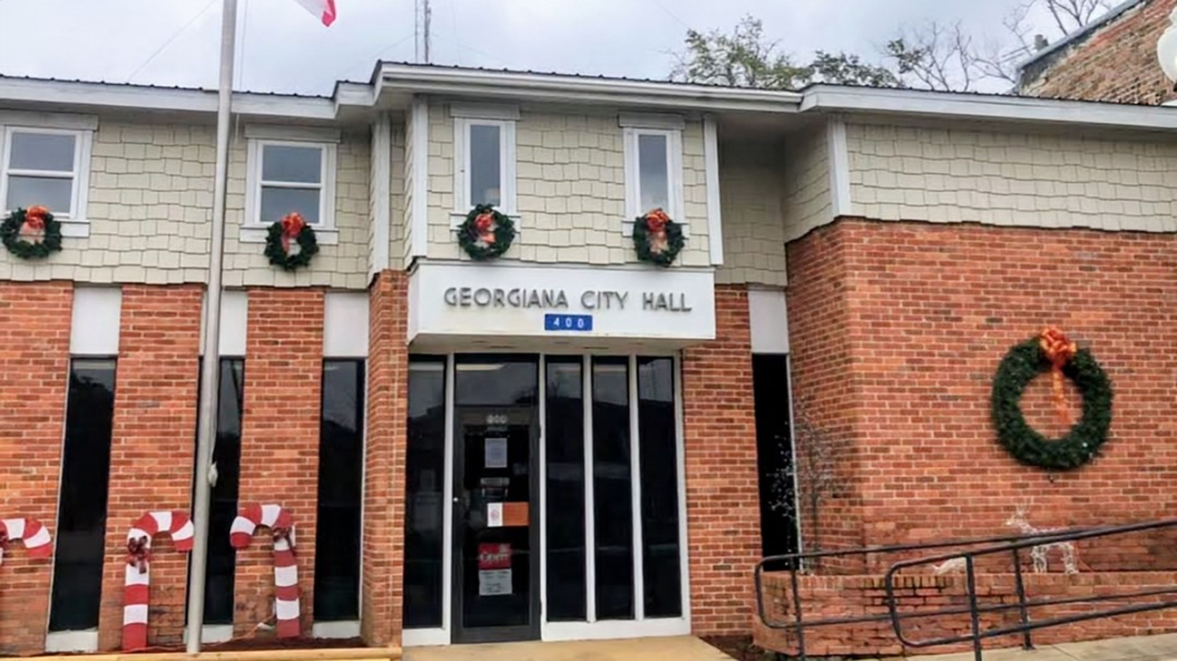 Georgiana officials hold a public hearing to gather community input on a proposed grant to expand transportation for seniors.