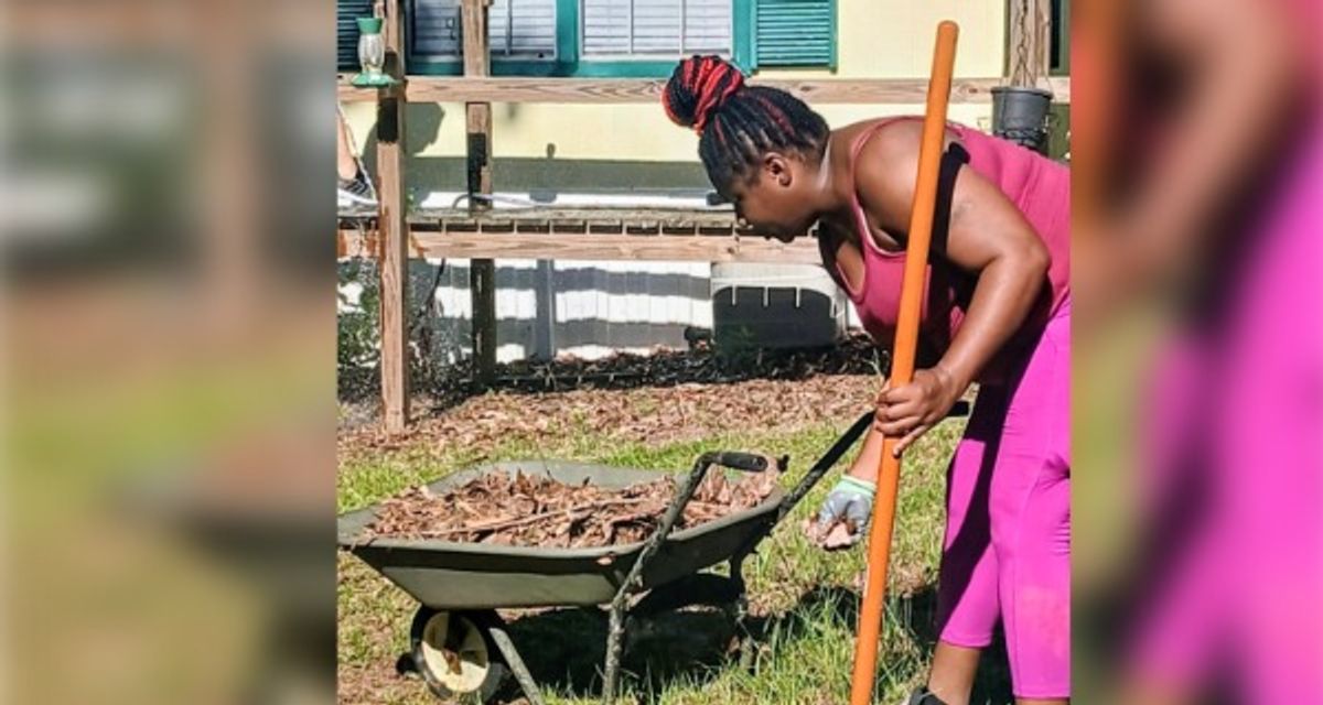 Ministry residents lend helping hand