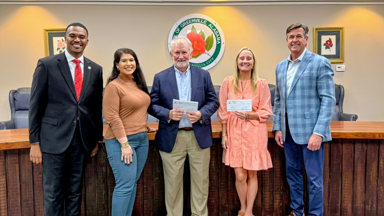 Gas board grants support to Butler County schools