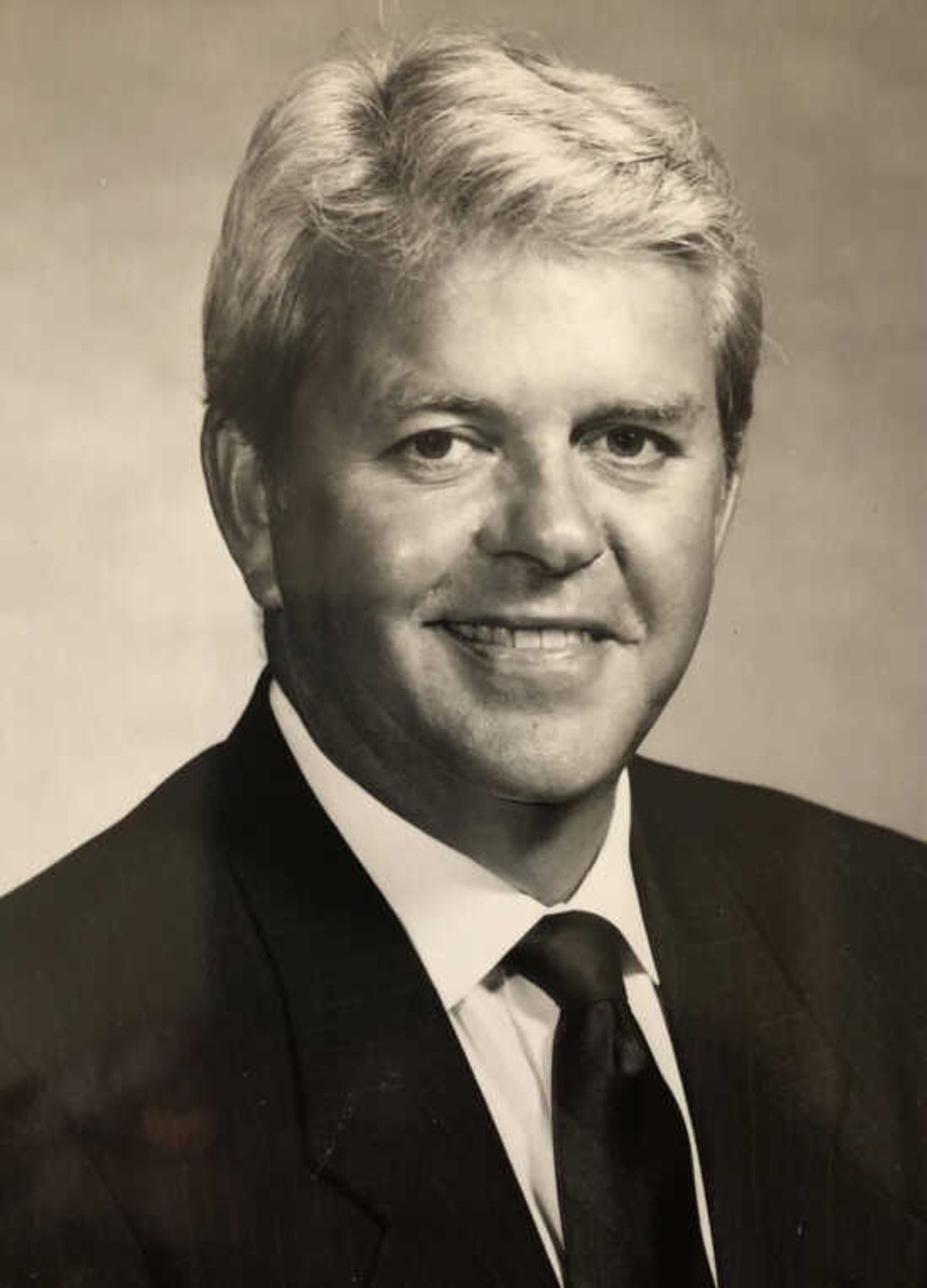 Dr. Robert (Bob) Richard Rhyne