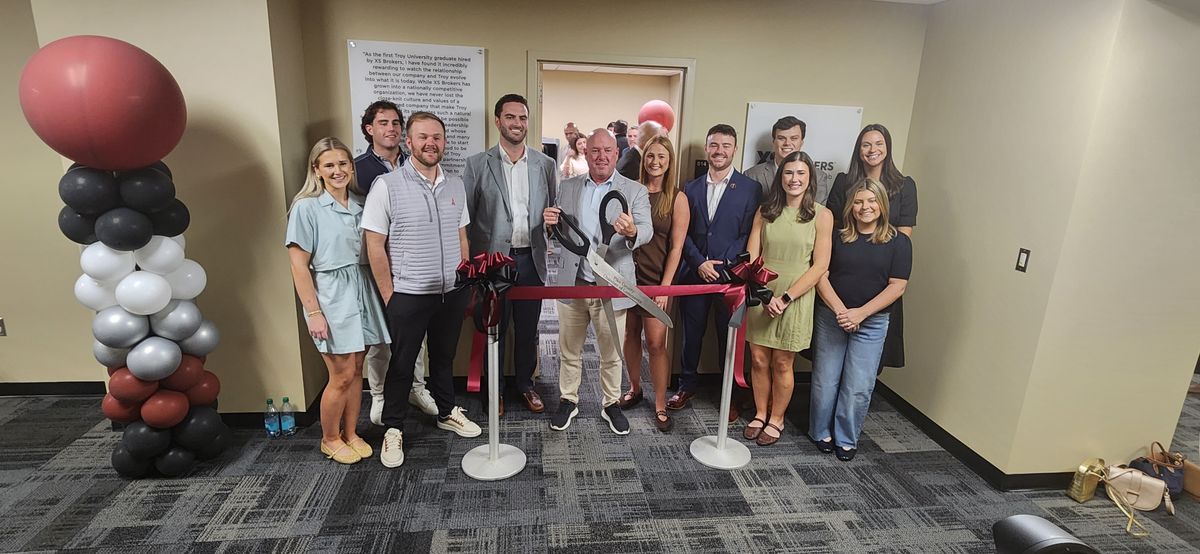 Contest Insurance Sorrel College cuts ribbon on risk management insurance lab