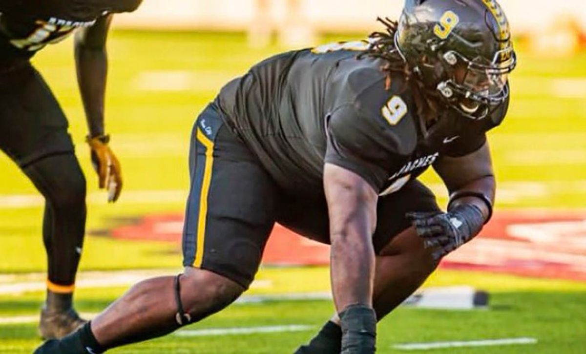 Troy Lands Commitment From Juco Defensive Tackle Kam Curry