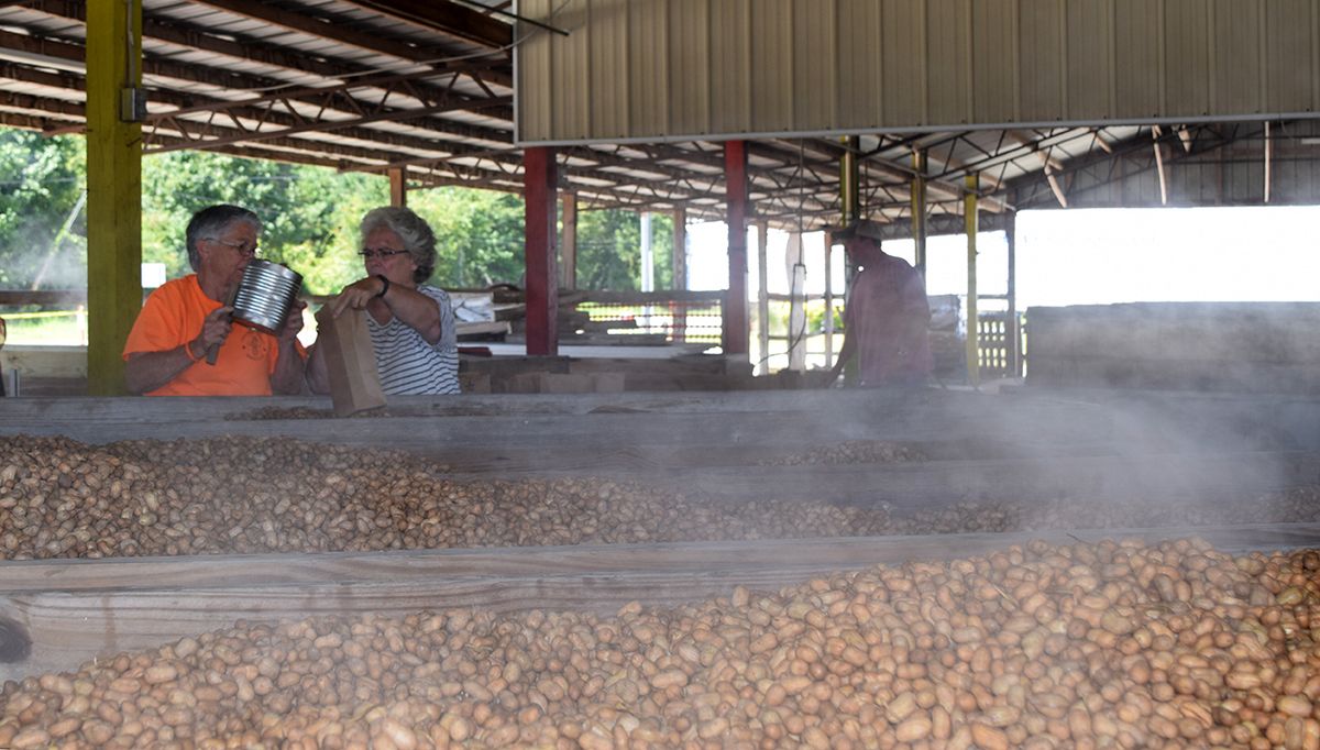 World’s Largest Peanut Boil underway in the ‘Friendliest Cit...