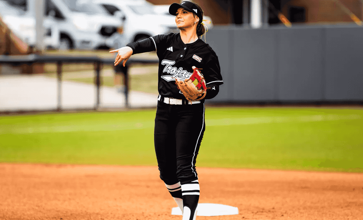 Troy drops two straight in Auburn tournament Troy softball drops Auburn tourney opener 8–7 to Tigers, then is run-ruled 13–5 by USC Upstate, heading into rematch with Auburn and finale vs No. 11 Virginia Tech.
