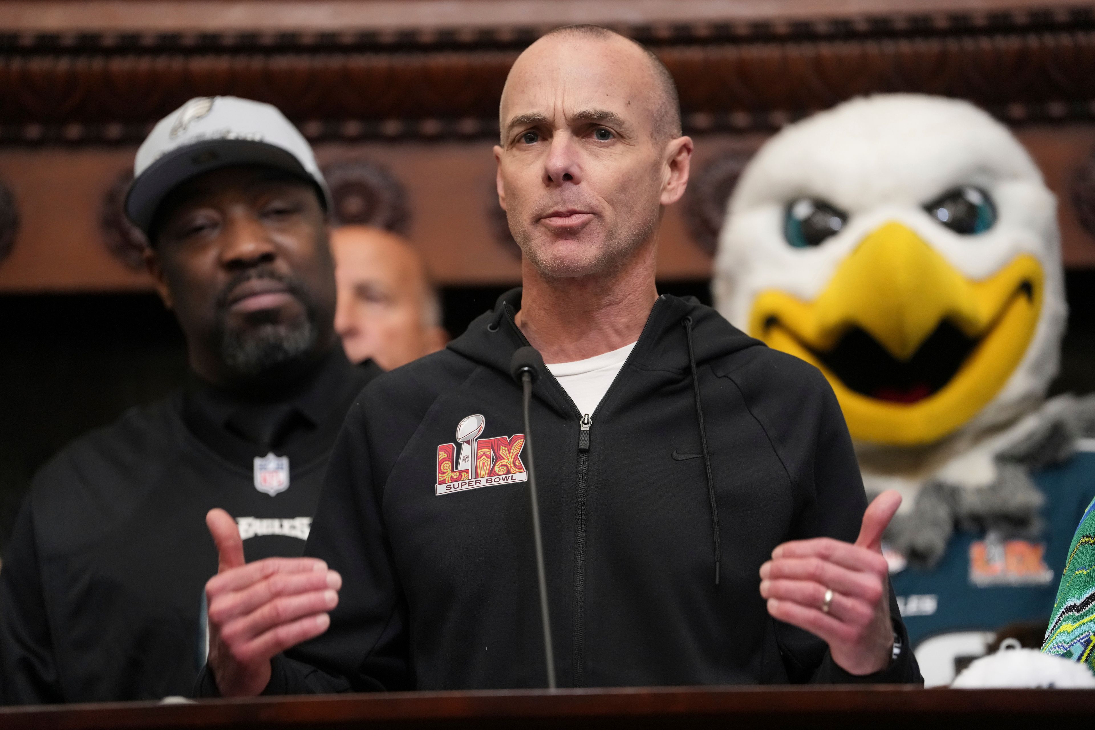 Philadelphia plans for 1 million people to cheer on the Eagles at Supe...
