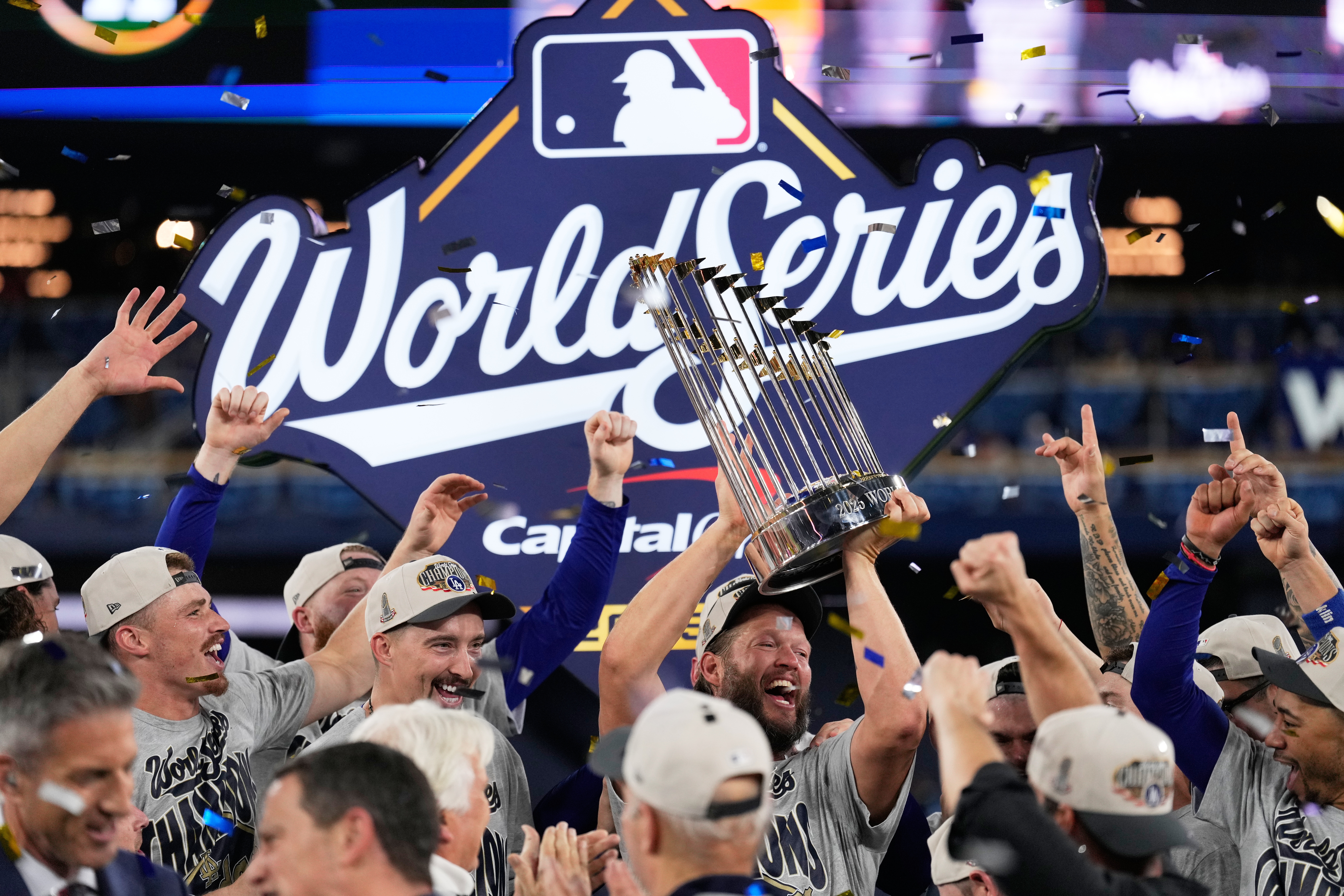 The Los Angeles Dodgers become first World Series repeat cha