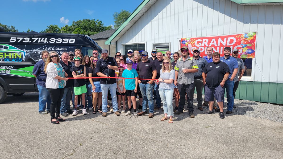 Rushin Auto Glass celebrates a year in business