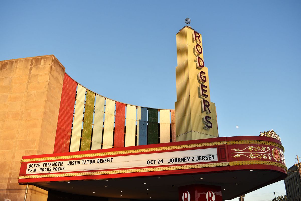 Locals and experts brainstorm Downtown Poplar Bluff's next s...