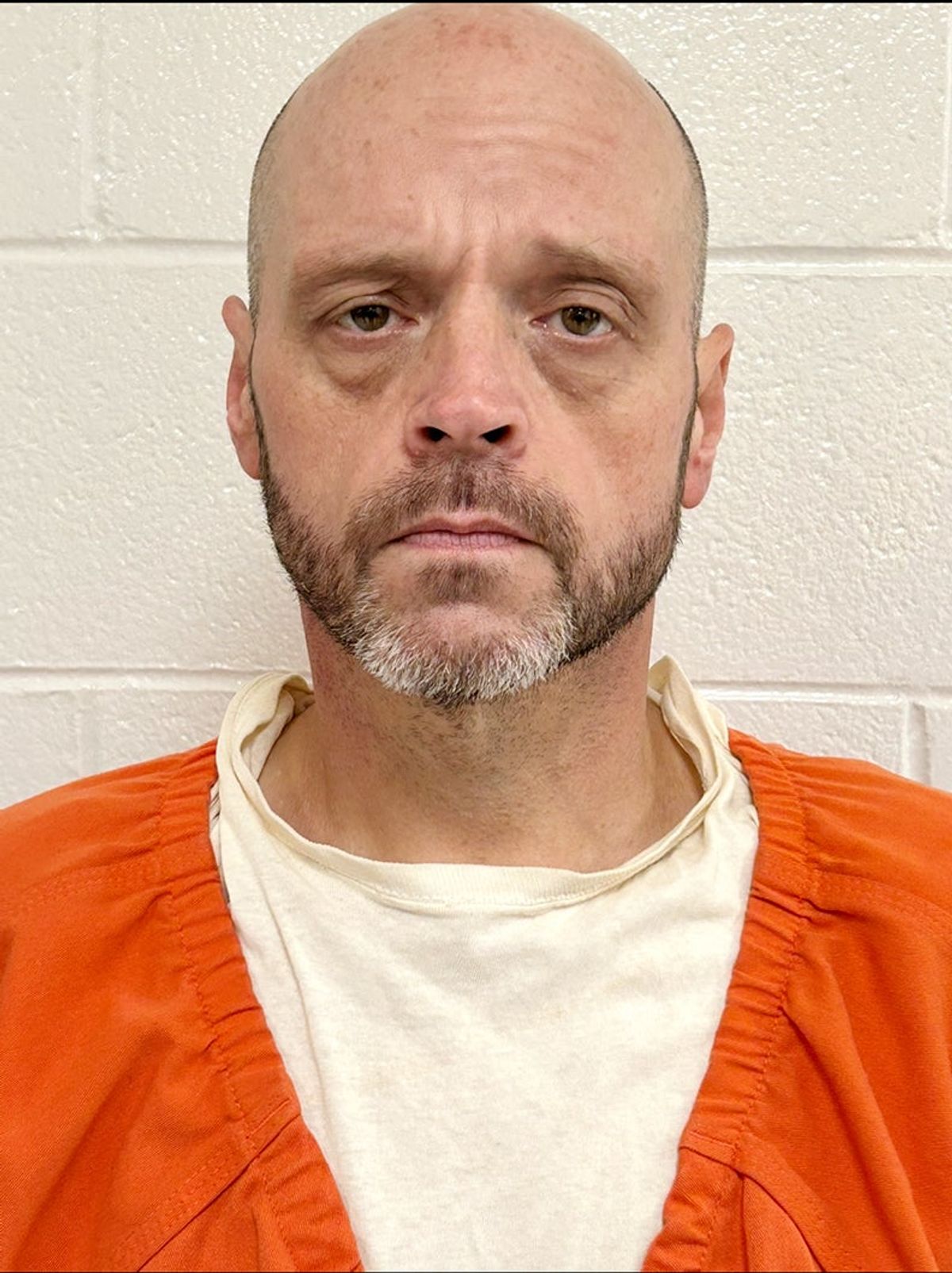 Driver arrested after 100 mph chase
