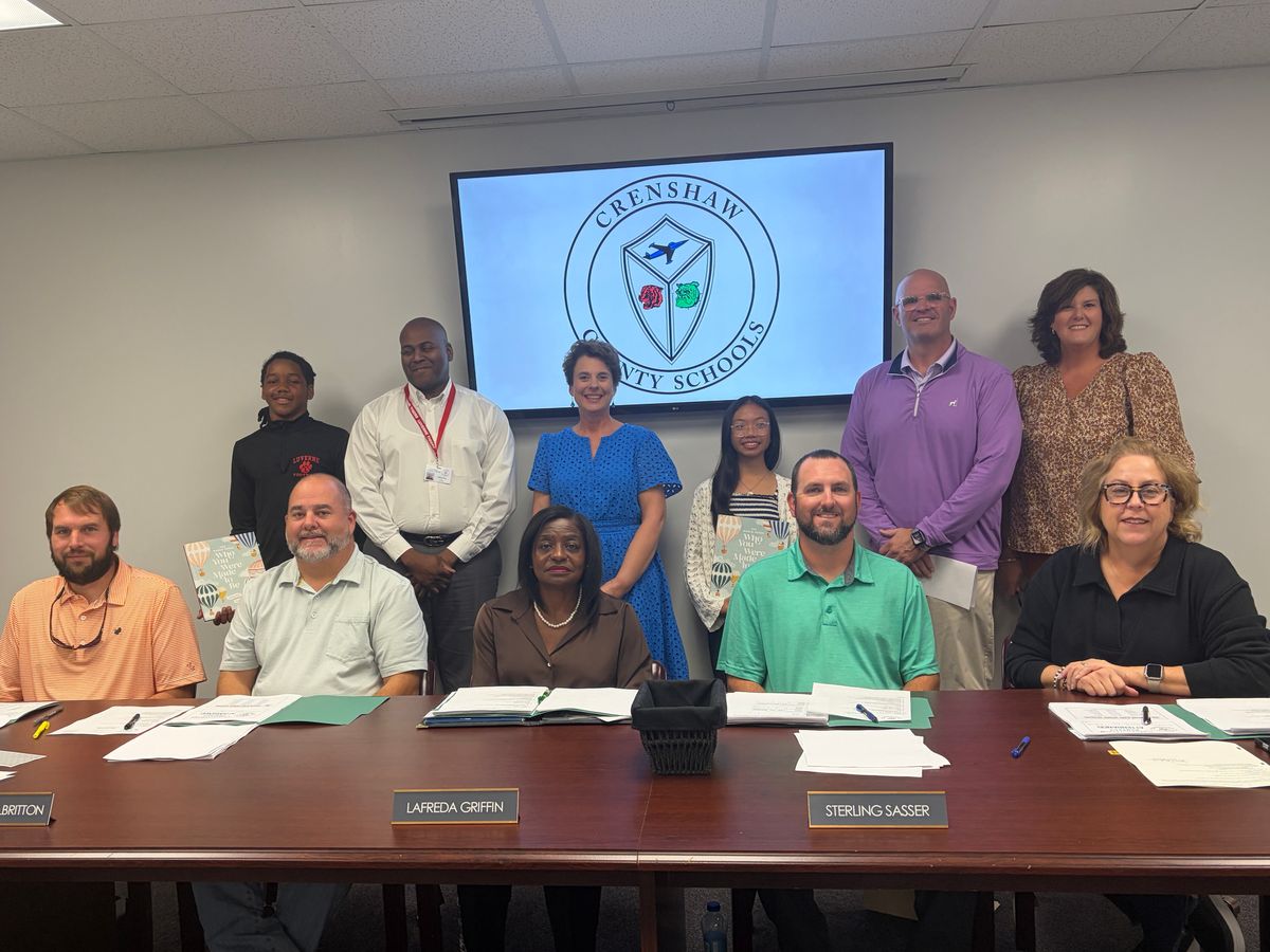 School board recognizes students, schools