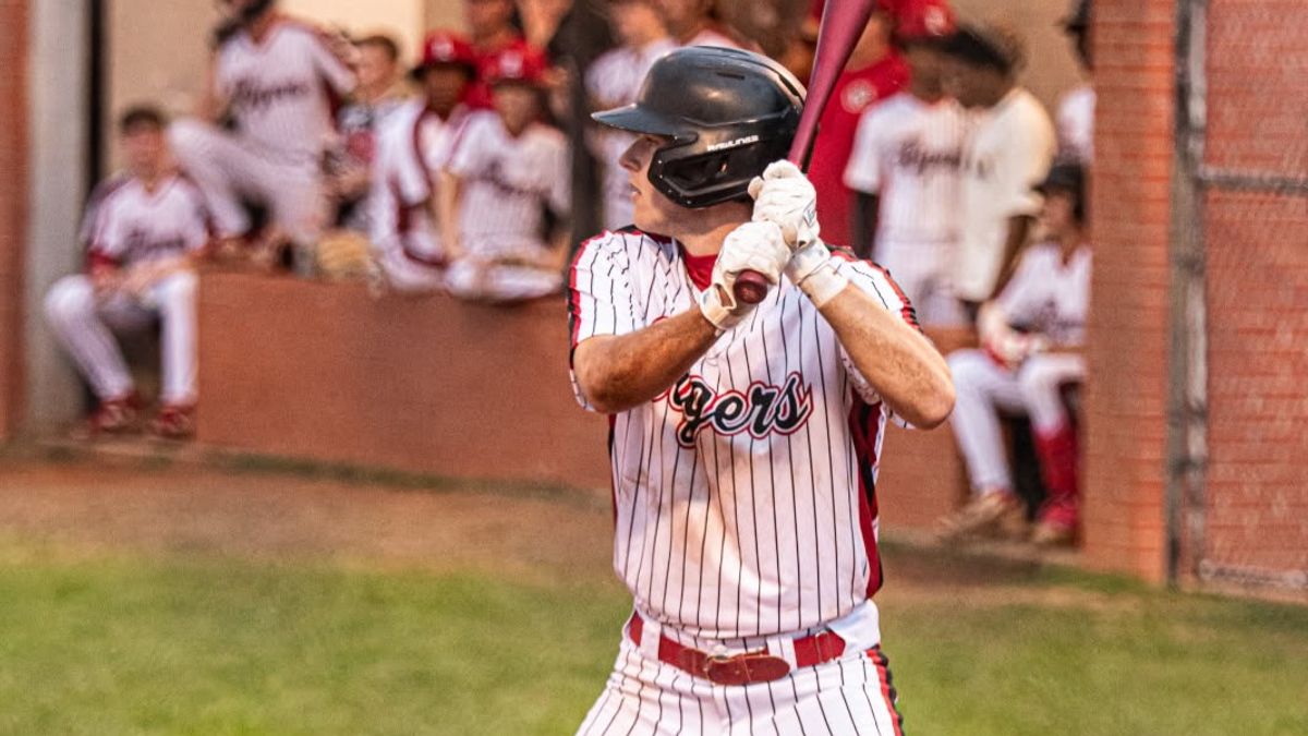 Rushing signs collegiate baseball commitment