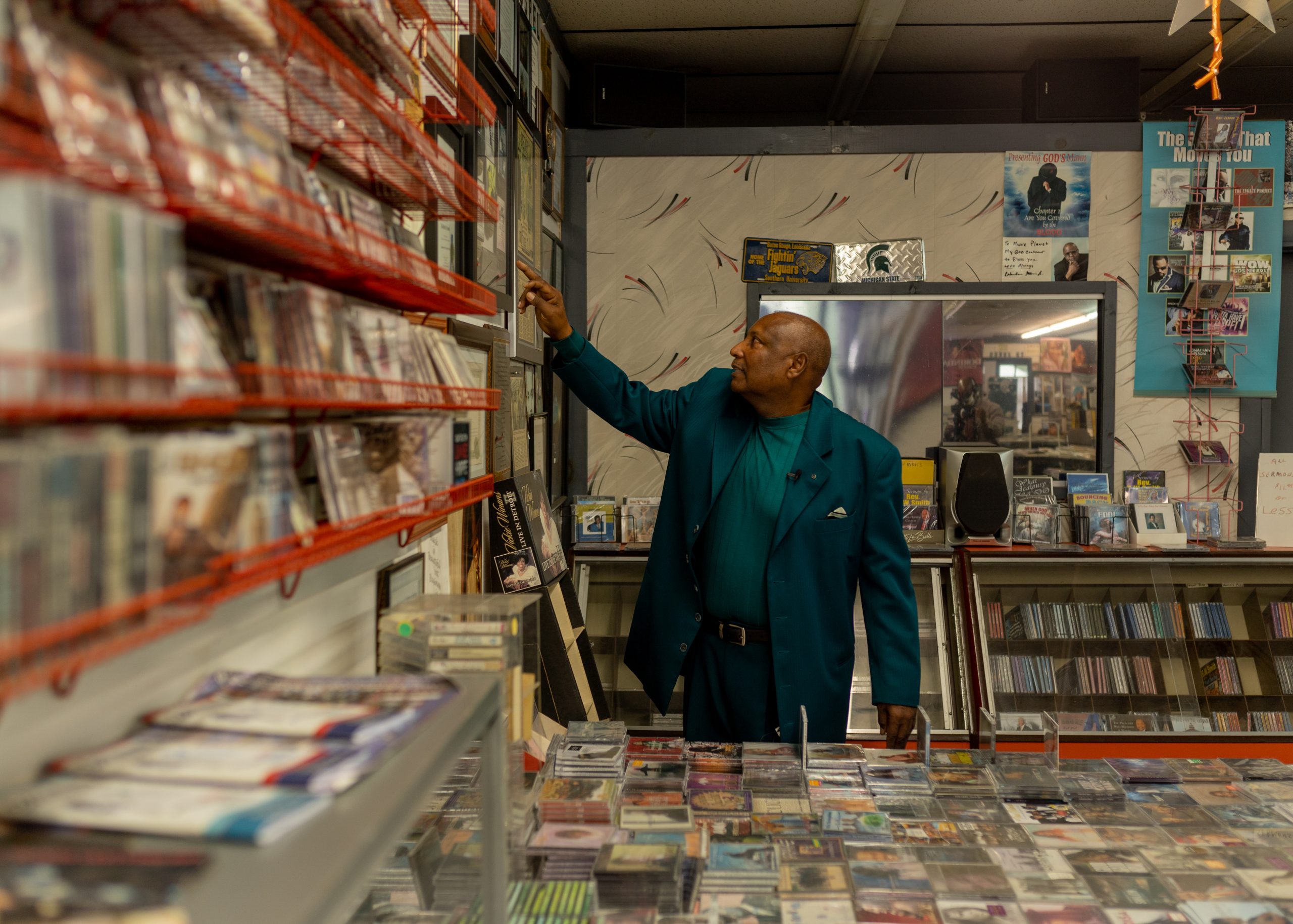 Flint's own: Music Planet celebrates 40 years