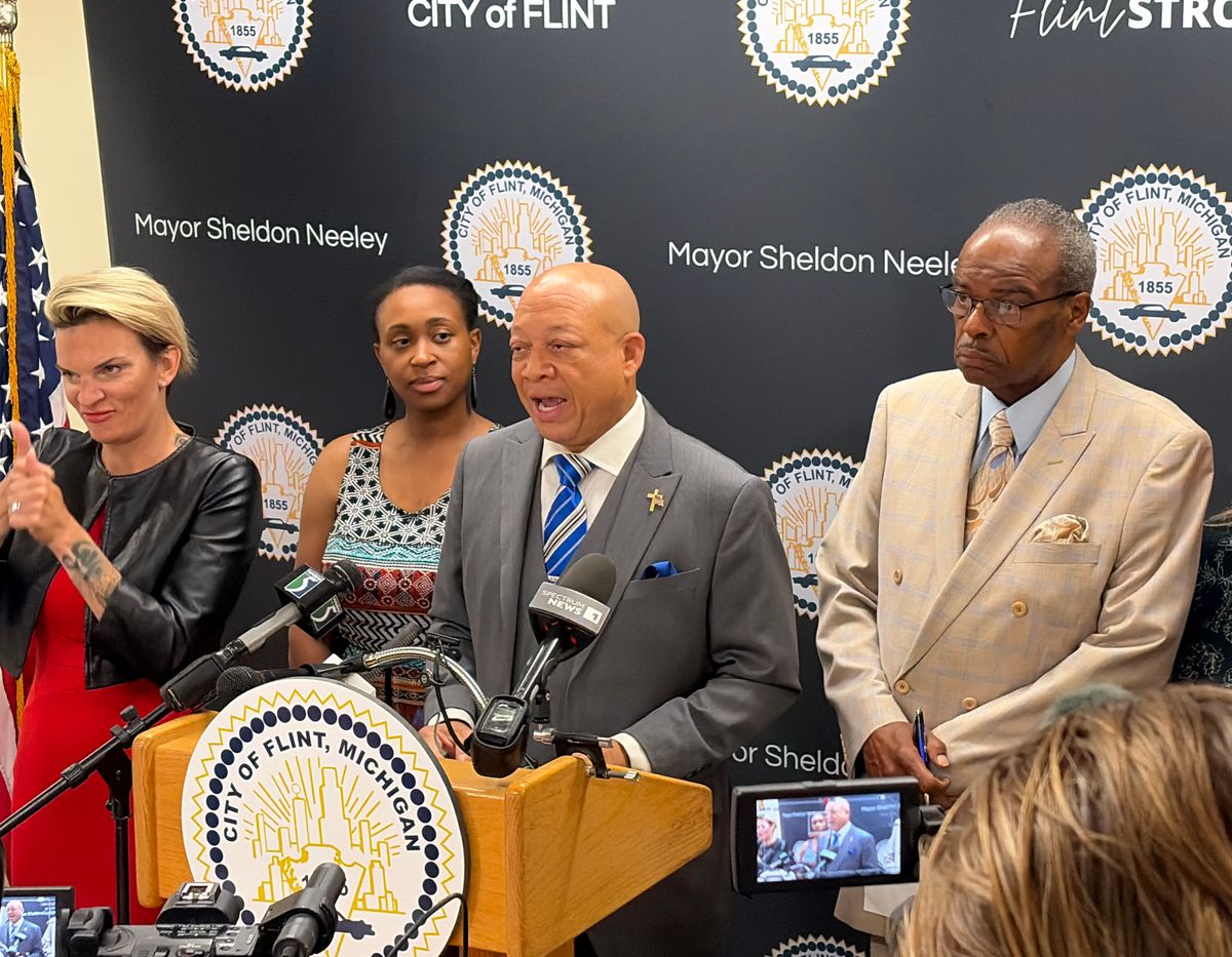 Mayor says Flint has fulfilled lead pipe replacement settlem...