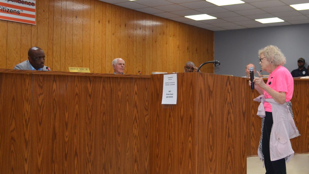 Lowndes County debates data center project