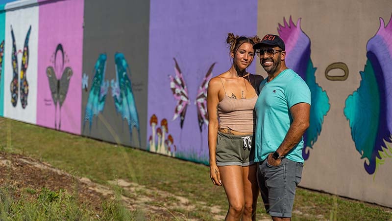 Local artist creates new 'wings' for Kitty Hawk retail store