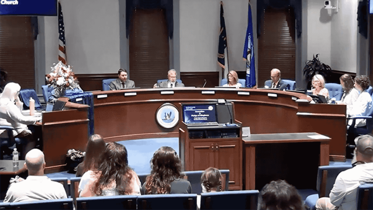 Currituck approves phasing ordinance