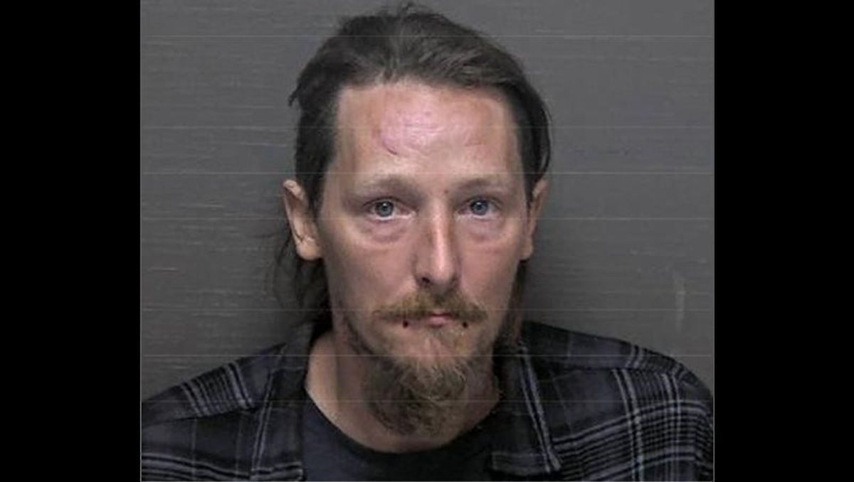 Avon man arrested on drug charges following Manns Harbor tra...