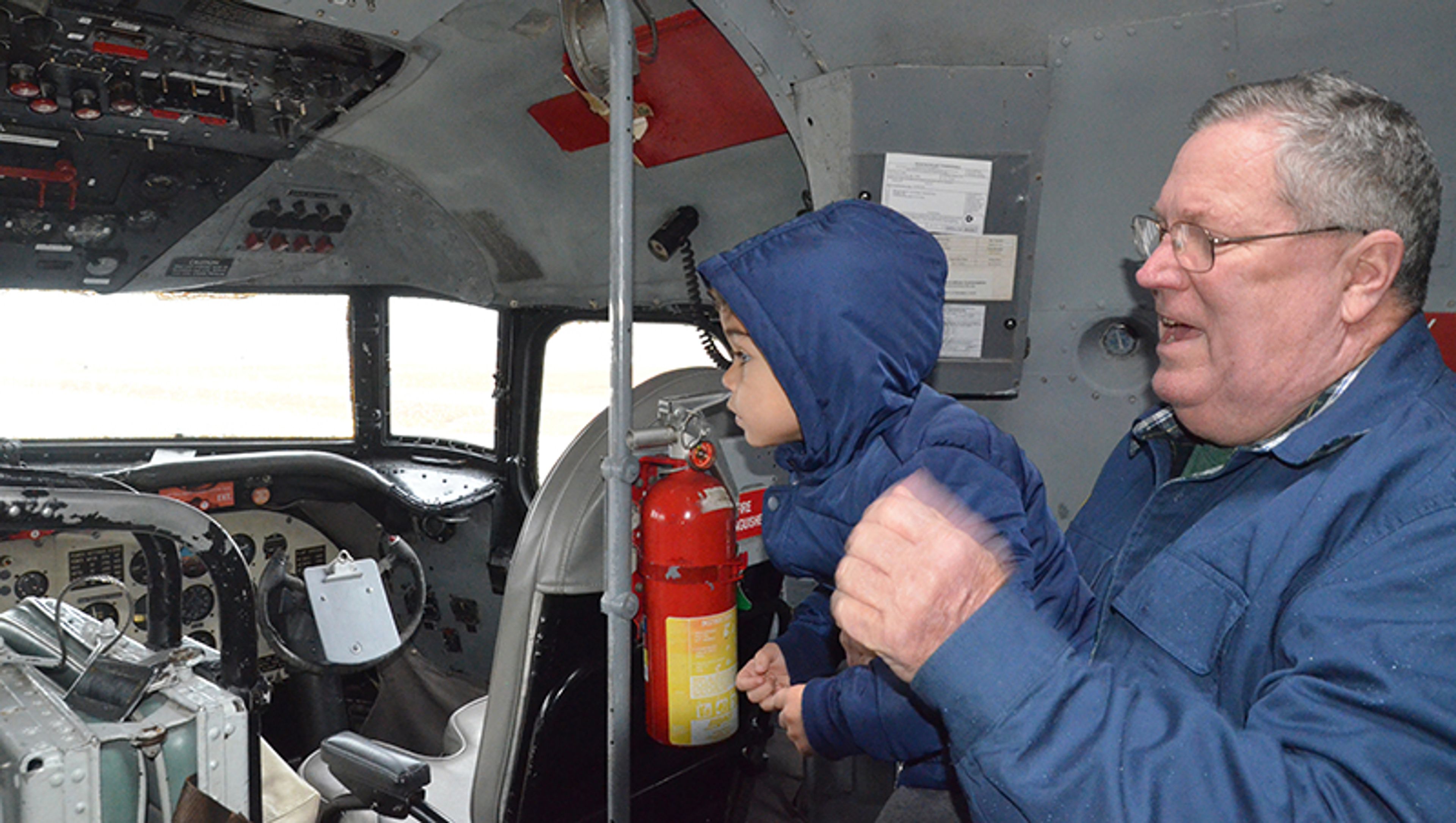Candy drop commemorating Berlin Airlift moved indoors, organizer recog...