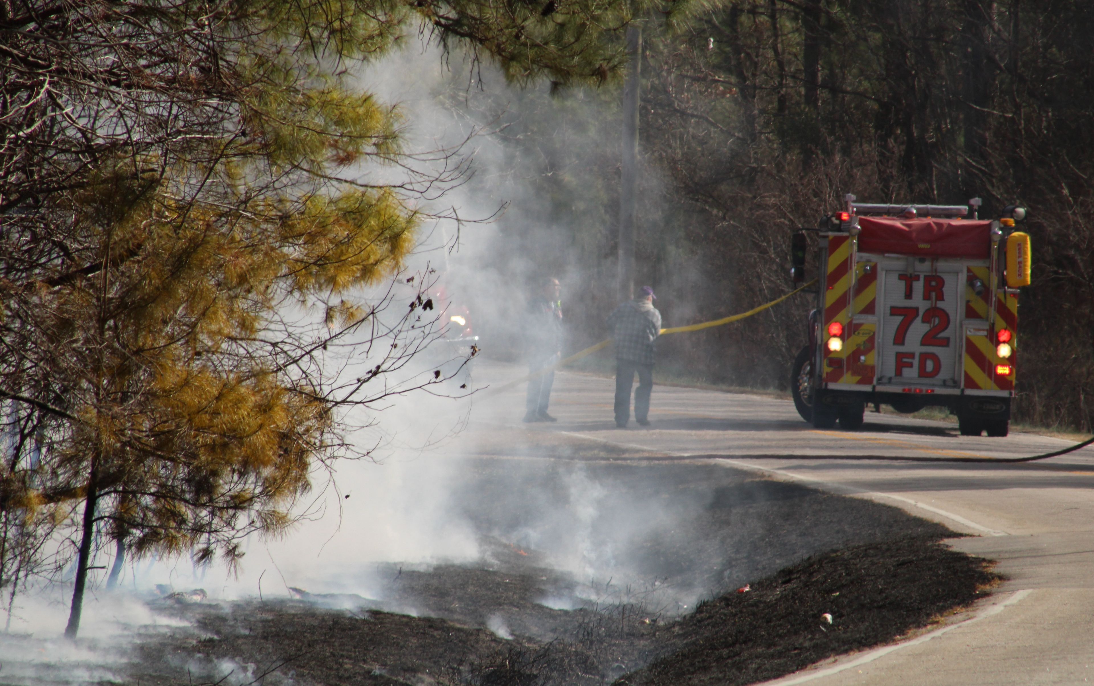 Firefighters battle wildfires in 2 counties