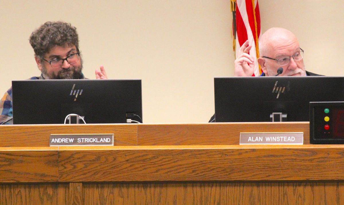 Board OKs bar, sweepstakes facility, variance