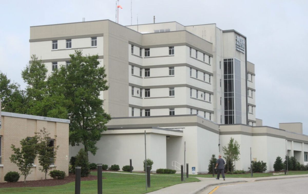 Hospital removes visitor restrictions