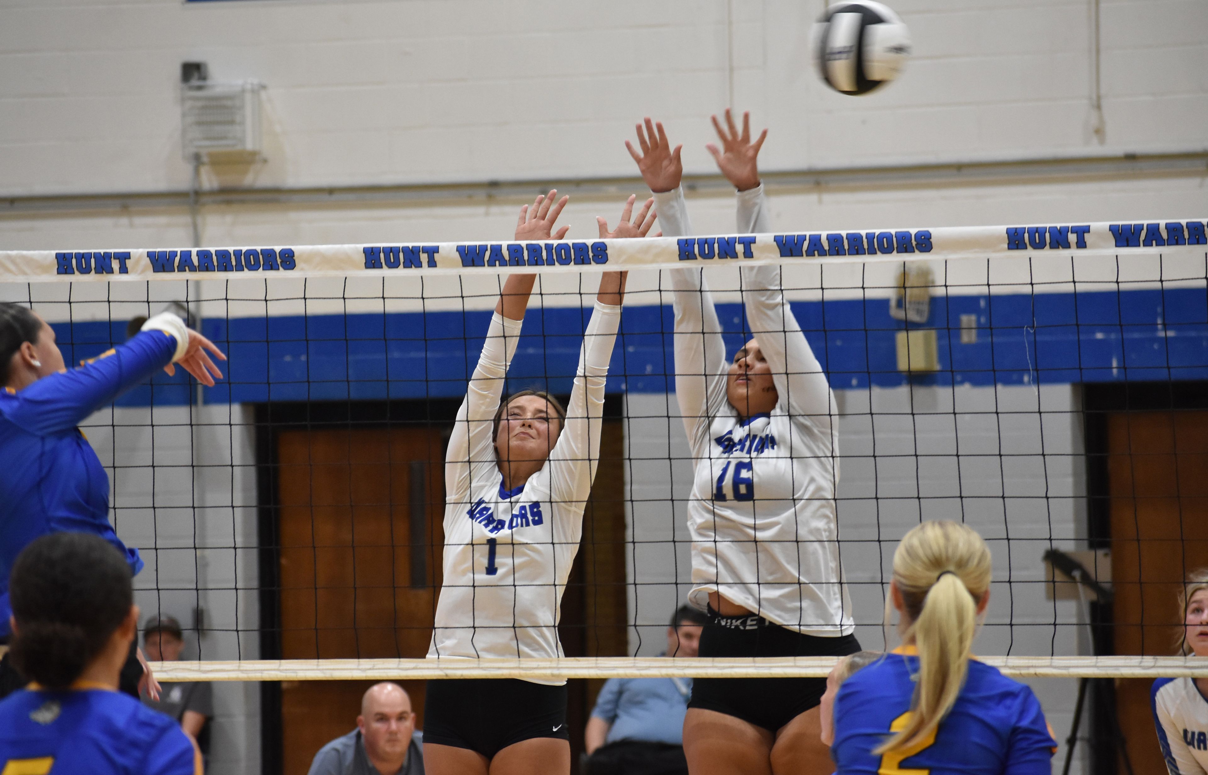 Warriors 0-2 after bowing to Bulldogs in 5 sets