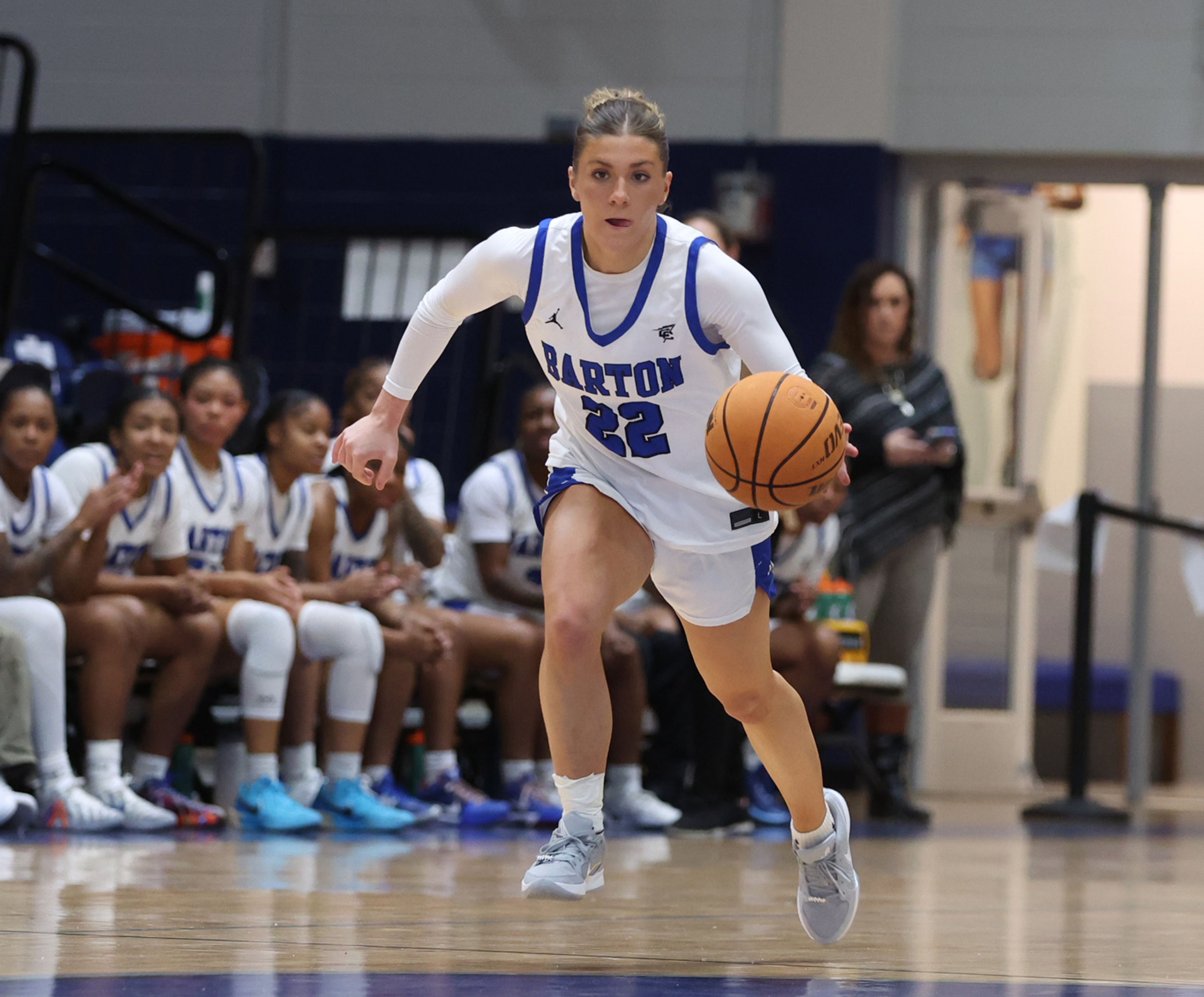 Sleight goes wild as Bulldogs hammer Valkyries, 90-62