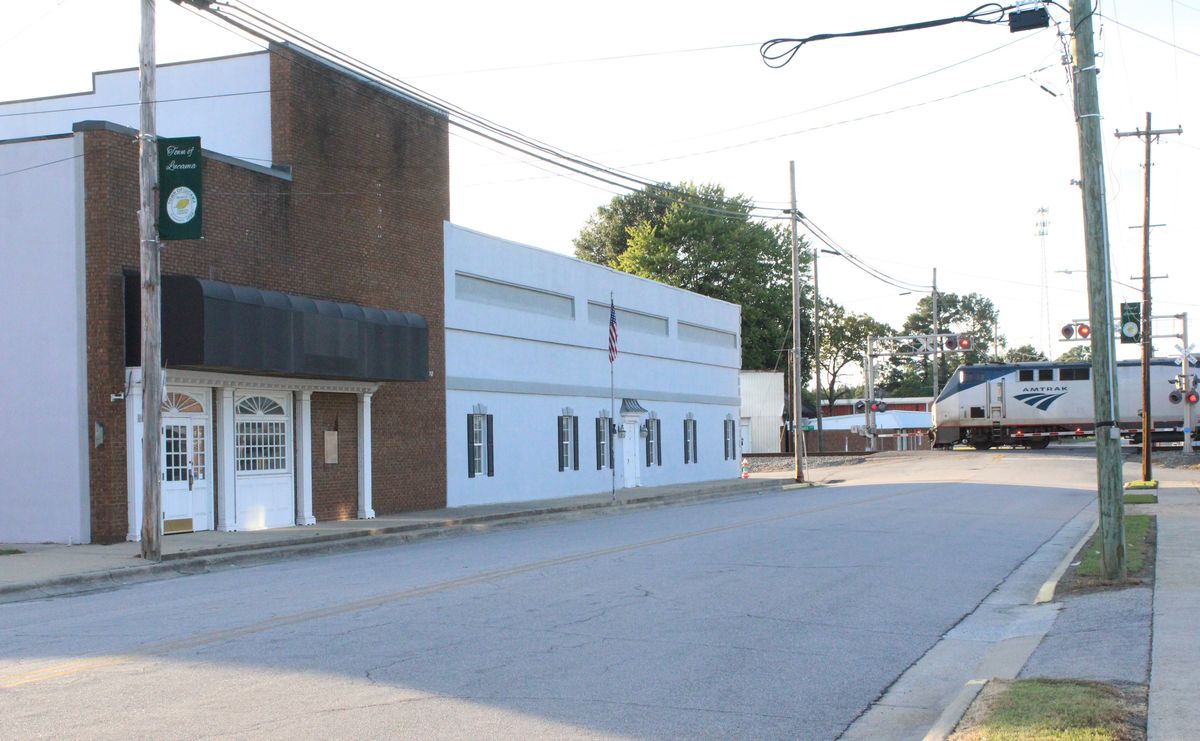 Board votes to demolish old bank buildings