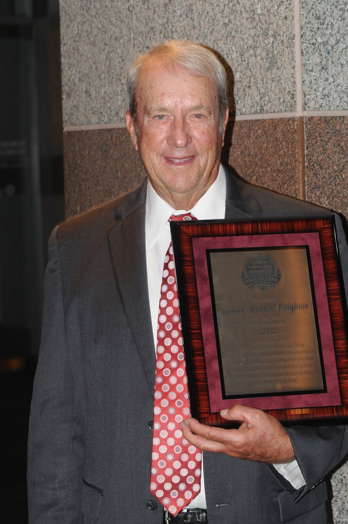 Through a life of service and a brilliant career, Fulghum was ‘just Rabbit’