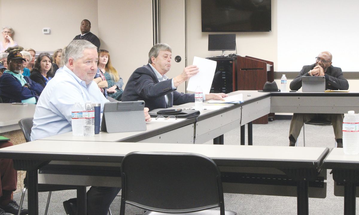 City Council’s ICE discussion gets heated