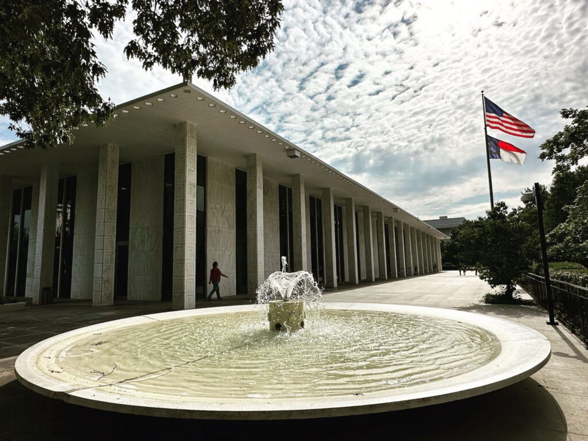 Hospitals set the prices, the legislature sets the rules