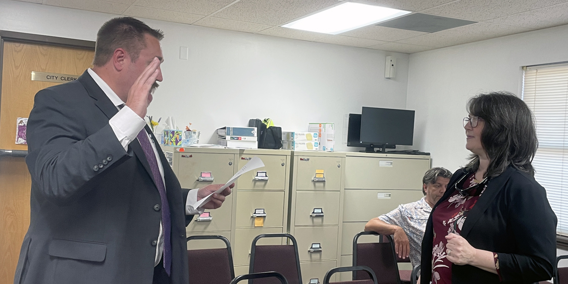 Leadington Board OKs Used Police SUV, Contingent Street Contract, Infrastructure Updates