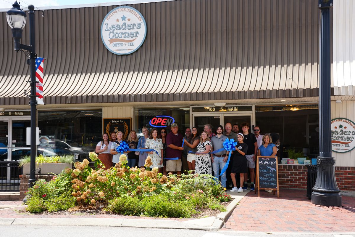 Leaders’ Corner Coffee & Tea reopens with full menu, holds r...
