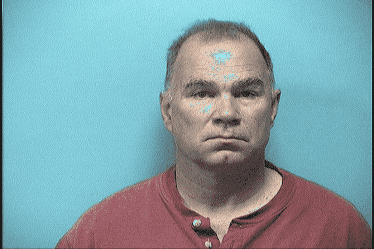 Man's sexual abuse of a child charges headed to grand jury