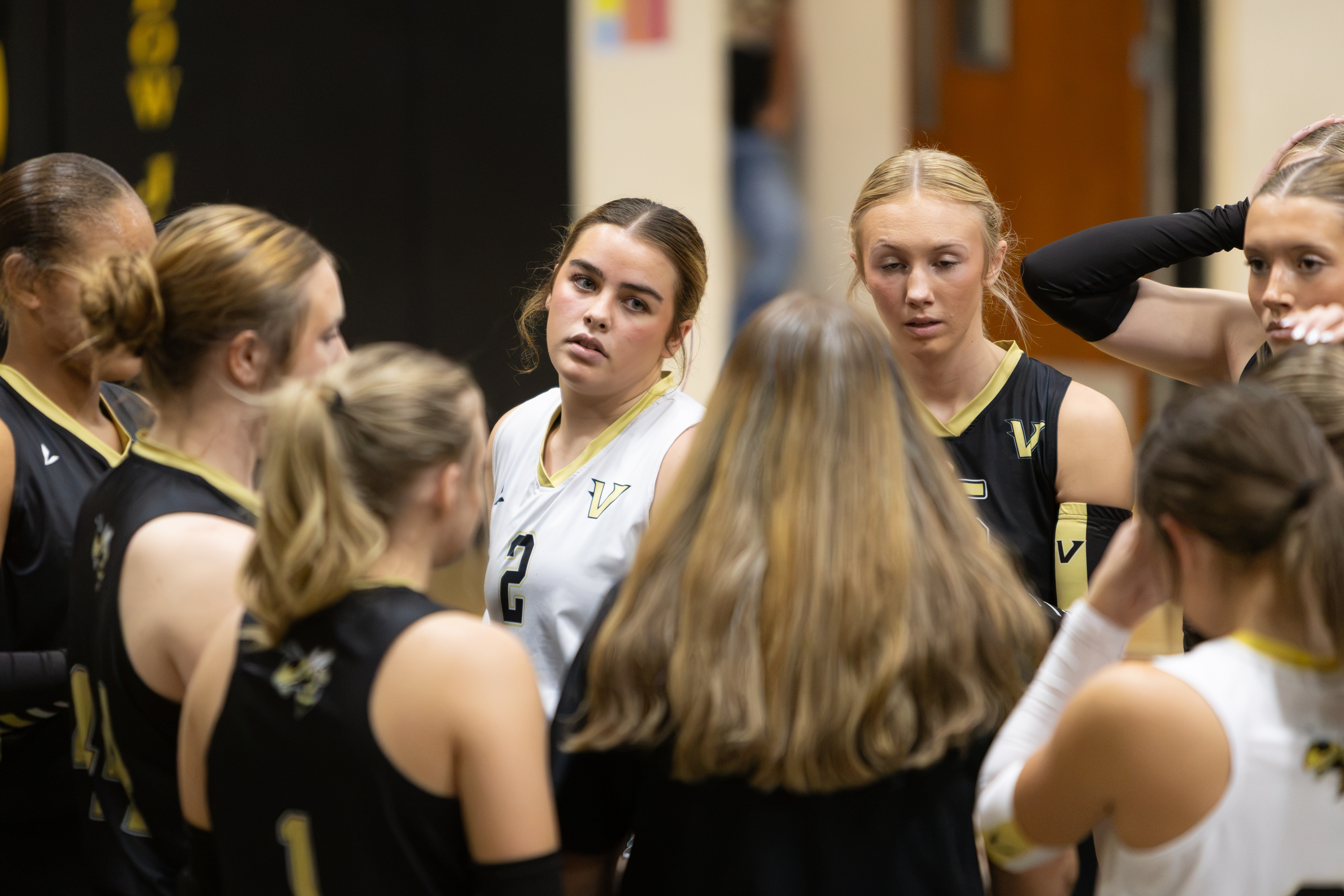 Vincent outlasts Reeltown in five to reach super regionals