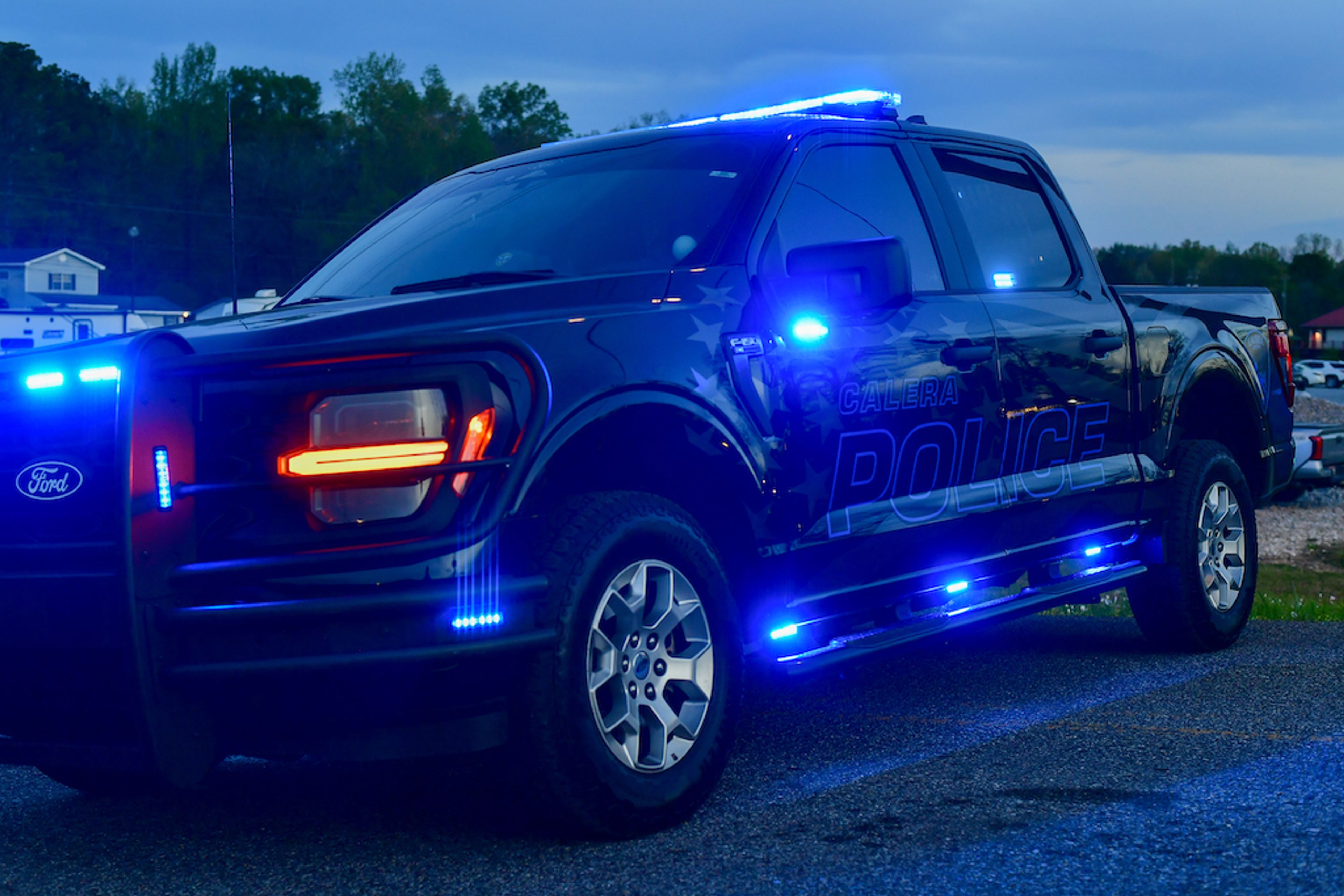 The Calera Police Department assisted the Jemison Police Department with the apprehension and arrest of a suspect who was attempting to evade being taken into custody. Public Safety in Focus: