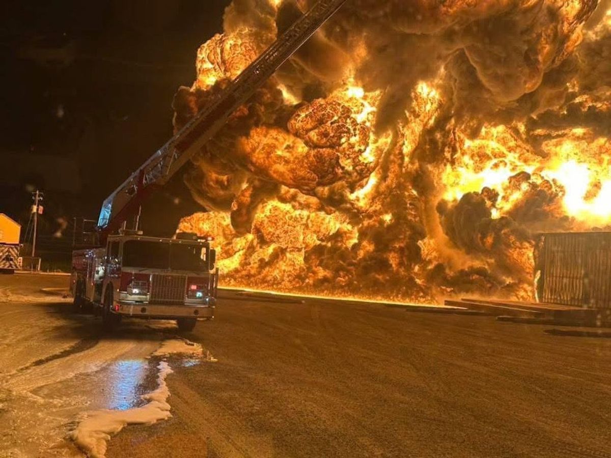 Explosion at Brierfield industrial building sparks massive f...