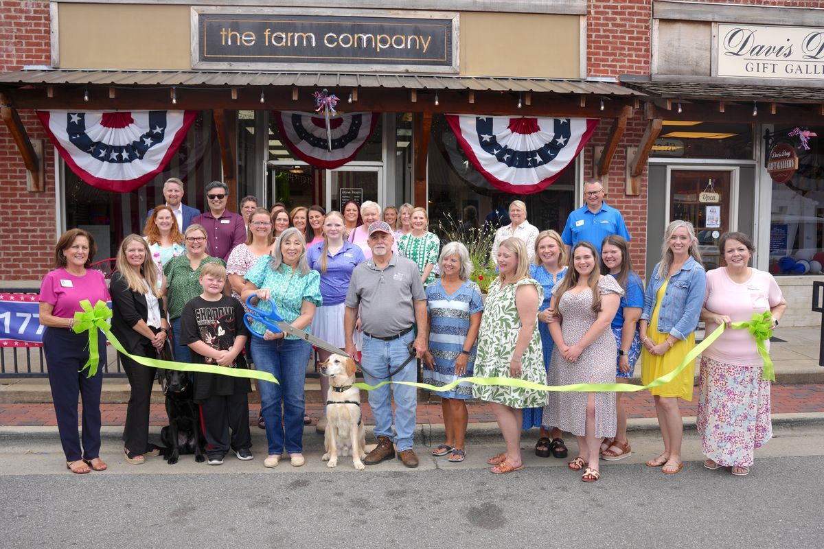 The Farm Company celebrates 10 years of business on Main Str. . .