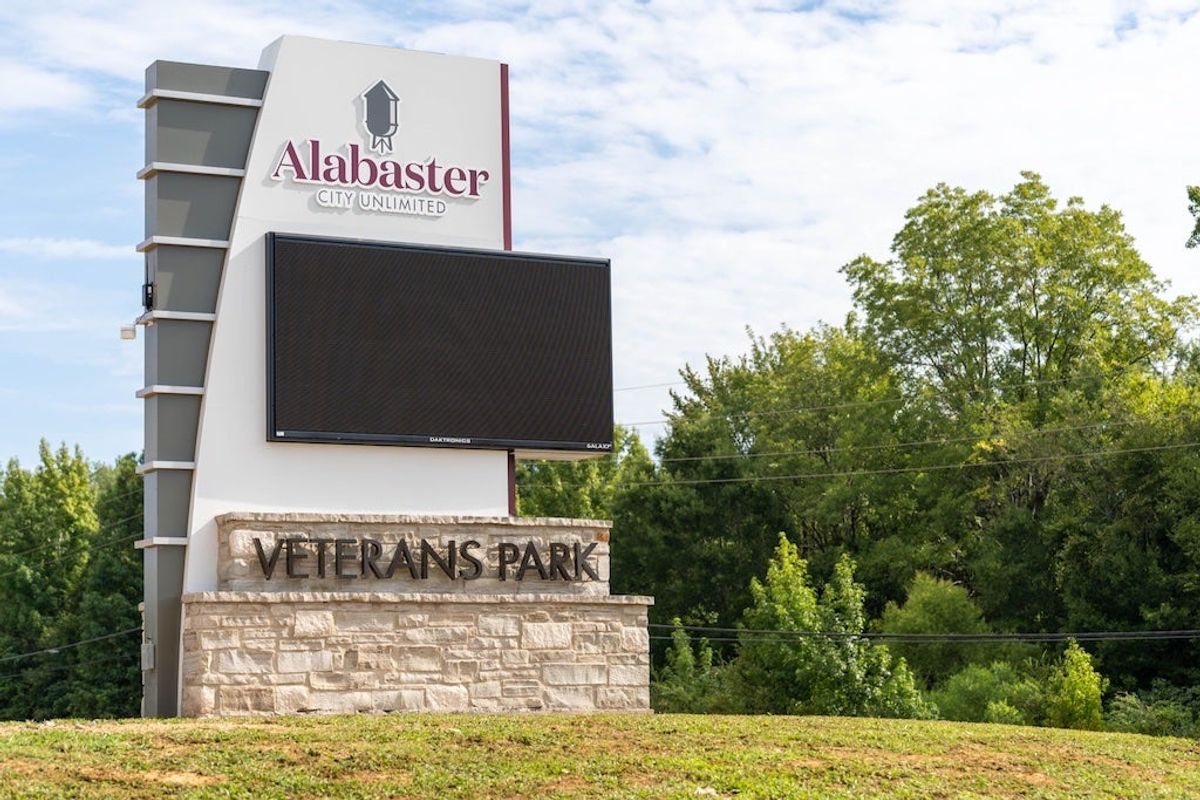 Alabaster discusses upcoming projects during first virtual t...